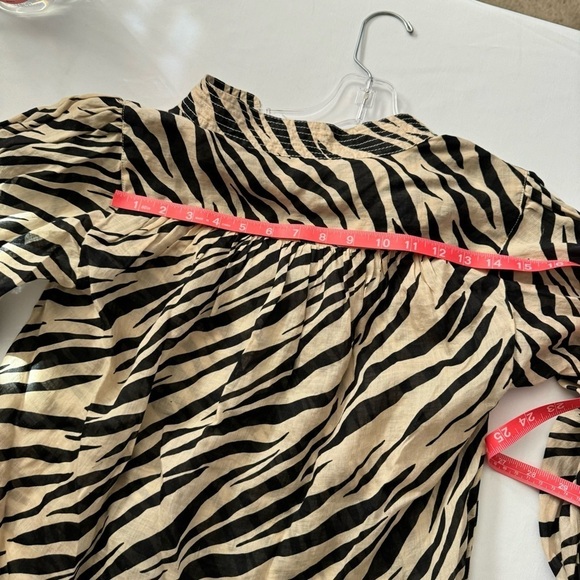 Banana Republic Animal Print Blouse - Picture 3 of 8